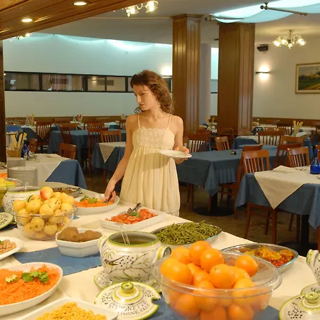 Delle Terme Santa Agnese Отель Баньо-ди-Романья