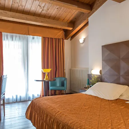 Delle Terme Santa Agnese Отель 4*