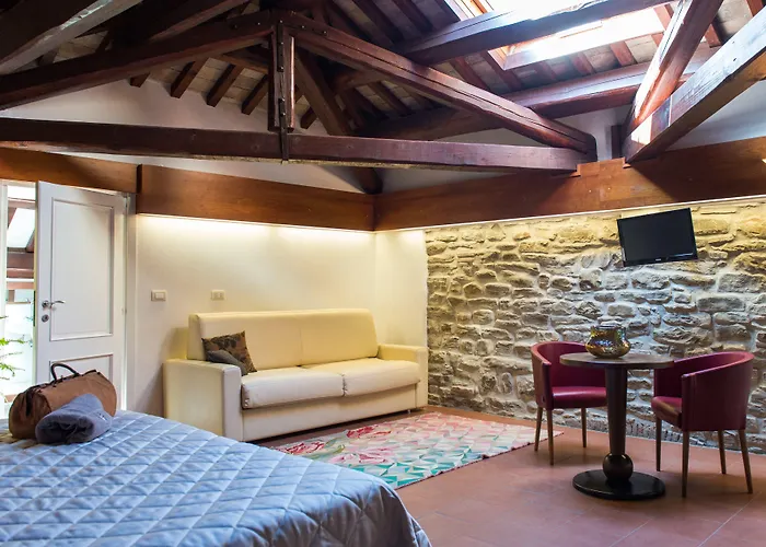 Delle Terme Santa Agnese فندق بانيو دي رومانيا